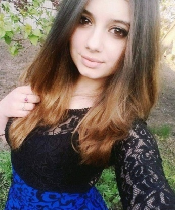 Со мной вы сможете испытать незабываемые ощущения и получить максимум удовольствия. В моих услугах входит массаж, стриптиз, оральные ласки и многое другое. Я гарантирую полную конфиденциальность и безопасность. У меня есть положительные отзывы от моих клиентов, которые оценили мои навыки и мою привлекательность. Живу в Москве и готова встретиться с вами прямо сейчас 😘🌸🔥 13791, 27 лет